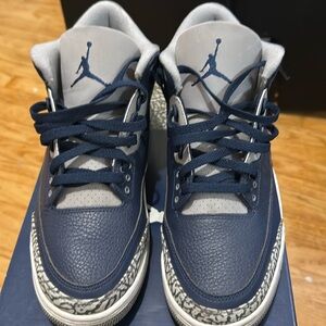 Retro Jordan 3
USED